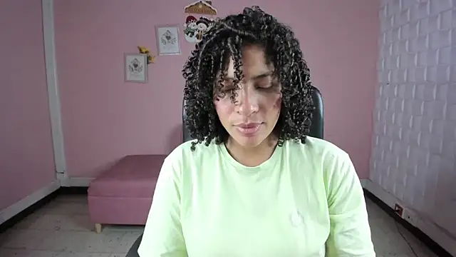 Snapshot of DannaBerry chatting on 01/13/25, 03:26 DannaBerry online show from 01/13/25, 03:26