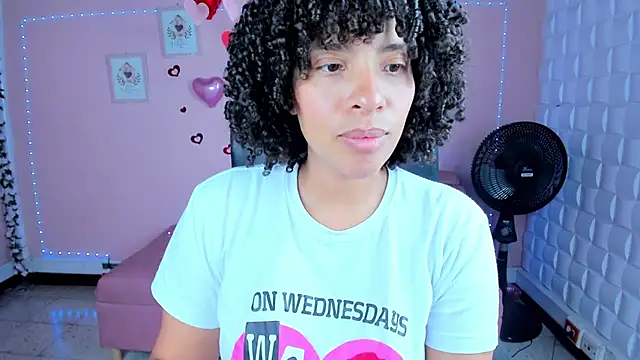 Snapshot of DannaBerry chatting on 03/12/25, 02:45 DannaBerry online show from 03/12/25, 02:45