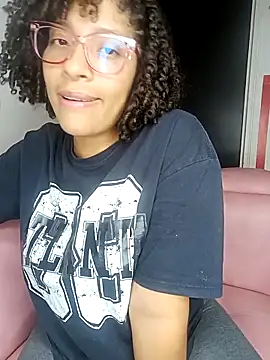 Snapshot of DannaBerry chatting on 03/17/25, 09:55 DannaBerry online show from 03/17/25, 09:55