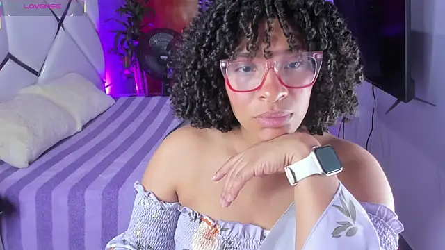 Snapshot of DannaBerry chatting on 09/11/25, 02:28 DannaBerry online show from 09/11/25, 02:28