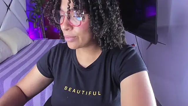 Snapshot of DannaBerry chatting on 09/16/25, 03:13 DannaBerry online show from 09/16/25, 03:13