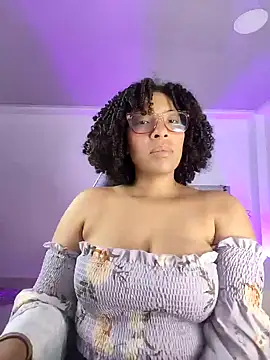 Snapshot of DannaBerry chatting on 10/30/25, 03:02 DannaBerry online show from 10/30/25, 03:02