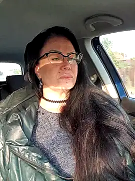 x  KHALEESI  x online show from 10/17/25, 05:54