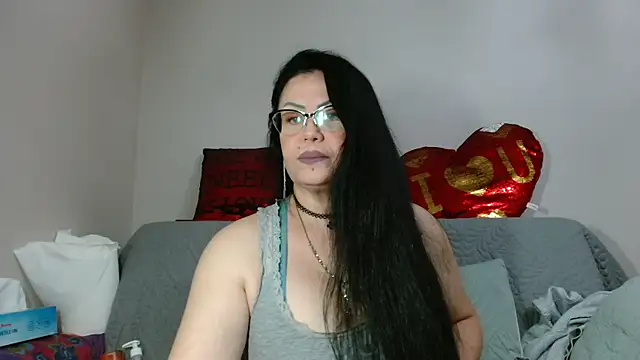 x  KHALEESI  x online show from 10/22/25, 05:45