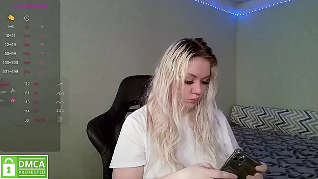 elven dreams  online show from 01/21/25, 08:08