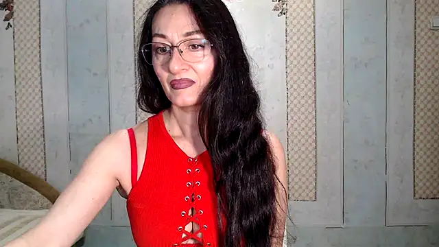Snapshot of Antralyn chatting on 03/20/25, 10:21 Antralyn online show from 03/20/25, 10:21