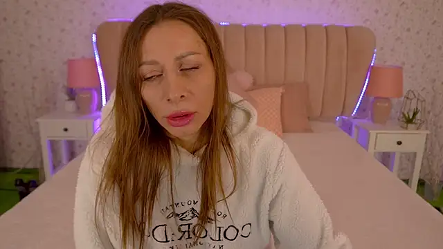 MirandaHobbs online show from 02/12/25, 11:40