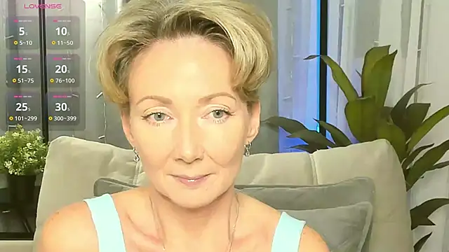 AkexandraFix online show from 11/07/25, 01:00