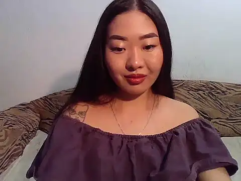 Snapshot of Aleksa_Blackdream chatting on 12/17/24, 08:34 Aleksa Blackdream online show from 12/17/24, 08:34
