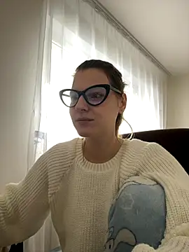 MaryHiggins online show from 10/16/25, 10:16