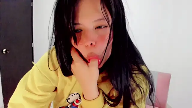 Snapshot of ariakyubi chatting on 01/22/25, 05:59 ariakyubi online show from 01/22/25, 05:59