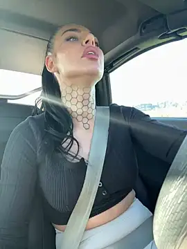 LexiCoco online show from 03/20/25, 03:14