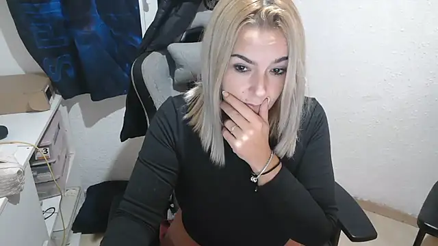 bekka   online show from 11/10/25, 07:02