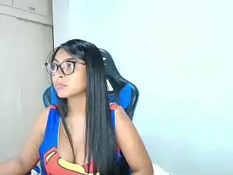 Snapshot of sophiax-x chatting on 01/11/25, 09:36 sophiax-x online show from 01/11/25, 09:36