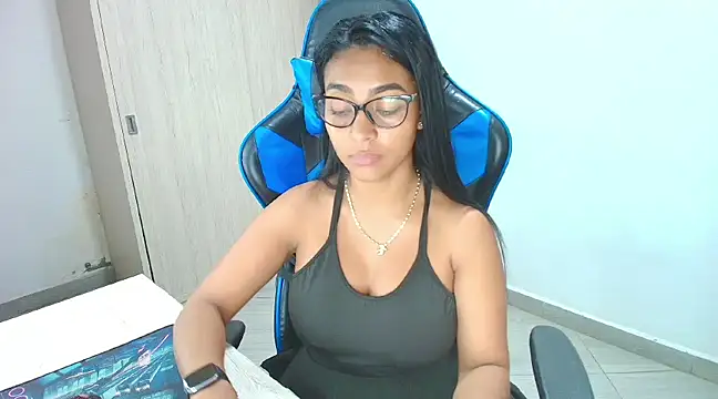 Snapshot of sophiax-x chatting on 01/31/25, 07:18 sophiax-x online show from 01/31/25, 07:18