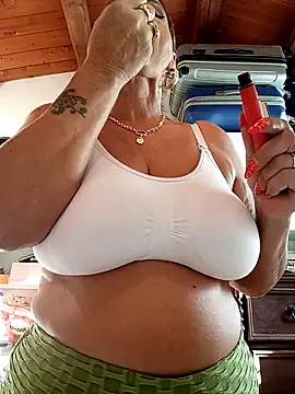 CRHYSTEL online show from 10/14/25, 06:47