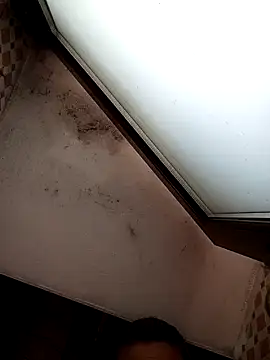 CRHYSTEL online show from 10/31/25, 10:16