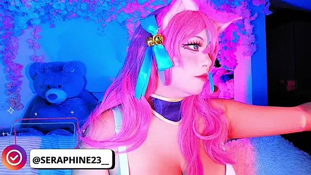 Snapshot of seraphine23 chatting on 11/15/25, 03:37 seraphine23 online show from 11/15/25, 03:37