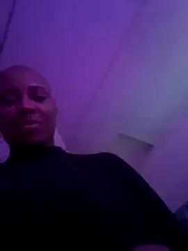 Snapshot of HoneyDripHer chatting on 10/09/25, 02:26 HoneyDripHer online show from 10/09/25, 02:26