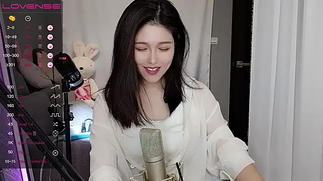 Snapshot of tw_lala chatting on 12/13/24, 07:10 tw lala online show from 12/13/24, 07:10