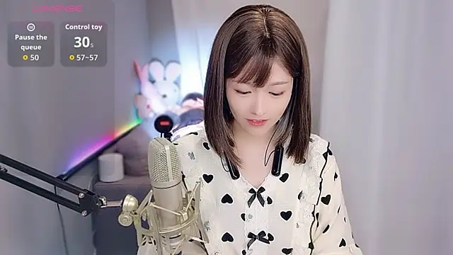 tw lala online show from 11/18/25, 04:44