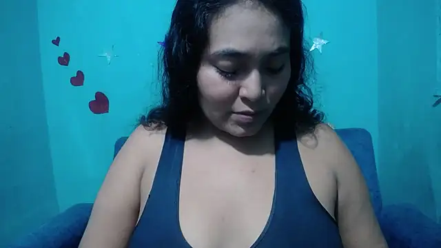 Snapshot of sirena_15 chatting on 01/29/25, 12:54 sirena 15 online show from 01/29/25, 12:54