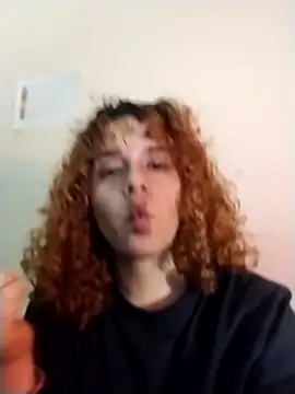 Snapshot of EmmaMelissa0521 chatting on 11/28/25, 04:04 EmmaMelissa0521 online show from 11/28/25, 04:04