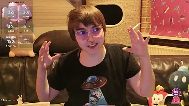 GamerGirl Eve online show from 10/28/25, 07:27