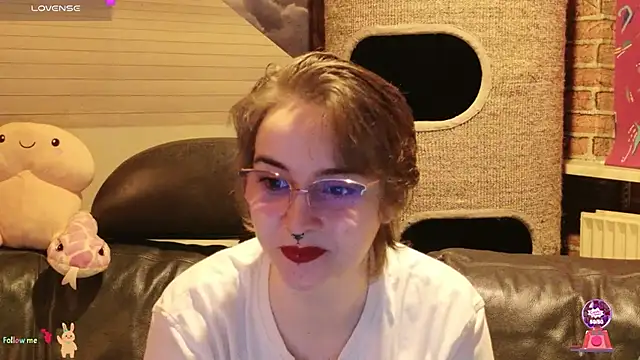 GamerGirl Eve online show from 11/13/25, 07:24