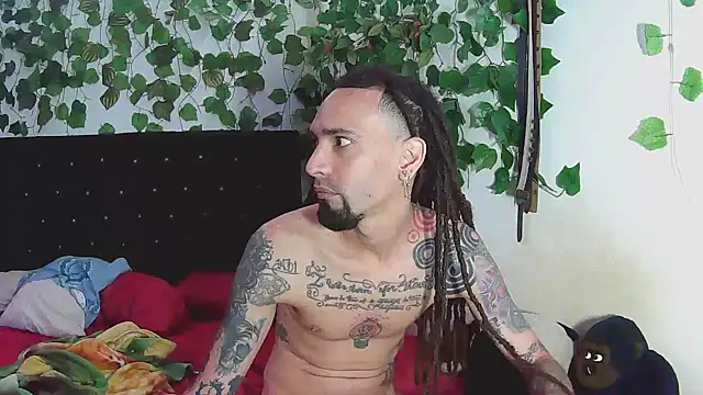 Snapshot of caribbeanlover1 chatting on 03/12/25, 12:15 caribbeanlover1 online show from 03/12/25, 12:15
