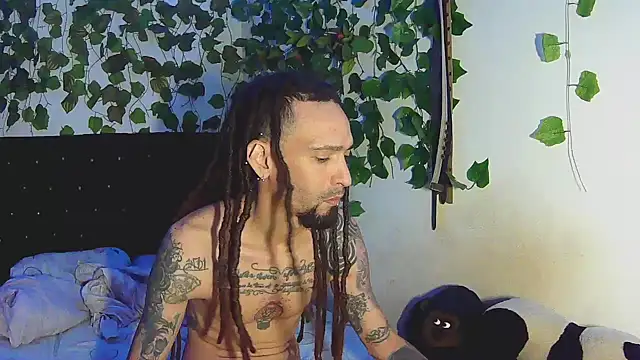 Snapshot of caribbeanlover1 chatting on 03/15/25, 12:13 caribbeanlover1 online show from 03/15/25, 12:13