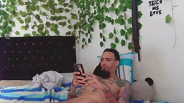 Snapshot of caribbeanlover1 chatting on 10/02/25, 07:54 caribbeanlover1 online show from 10/02/25, 07:54