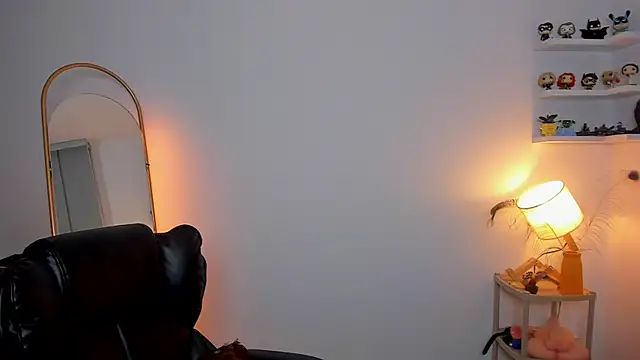 Cassandra Caiin online show from 10/11/25, 11:20