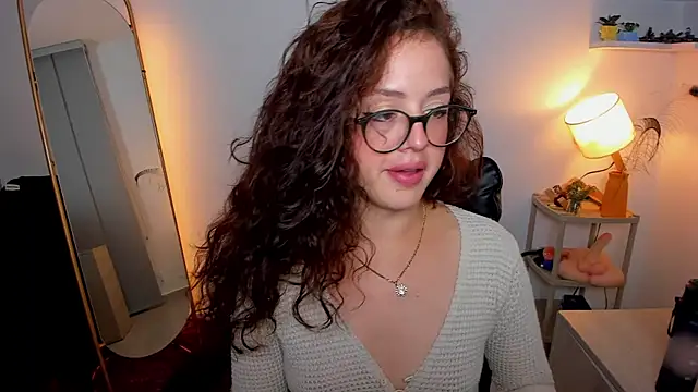 Cassandra Caiin online show from 10/24/25, 05:15