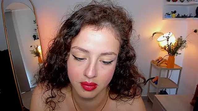 Cassandra Caiin online show from 11/04/25, 08:30