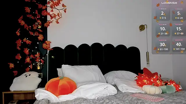 BondGirll online show from 10/24/25, 06:32