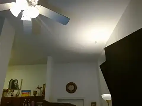 realninafame online show from 10/19/25, 06:14