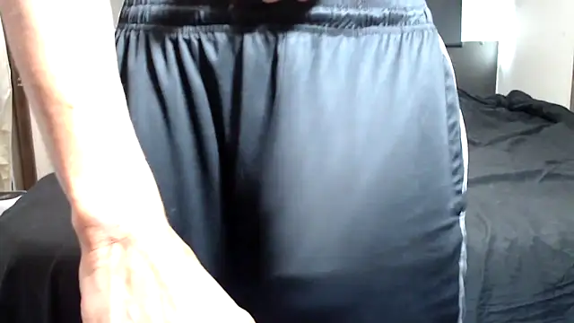 Snapshot of ThickD2C chatting on 11/01/25, 04:31 ThickD2C online show from 11/01/25, 04:31