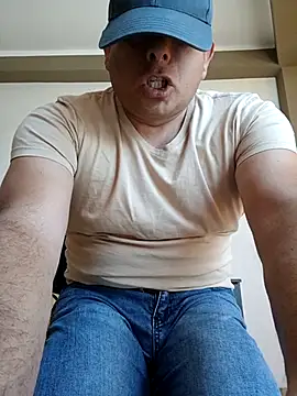 chicoguapo8 online show from 10/07/25, 04:15