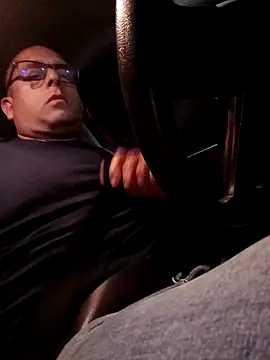 chicoguapo8 online show from 11/05/25, 02:44