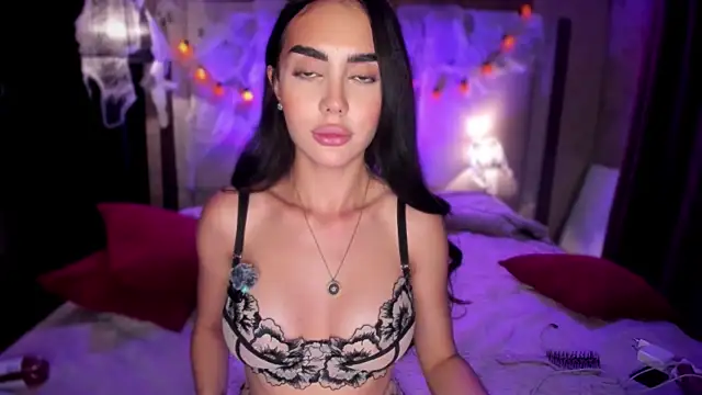 Snapshot of Lil_Gabby chatting on 10/25/25, 06:46 Lil Gabby online show from 10/25/25, 06:46