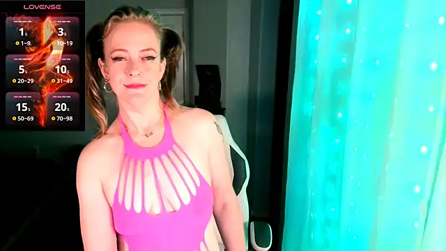 britteebee online show from 10/08/25, 09:40