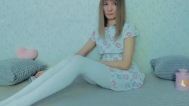 YourCaramel online show from 02/16/25, 05:04