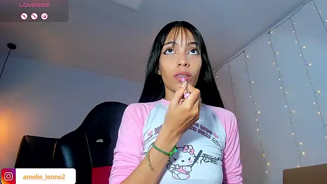 Snapshot of AMELIELEONE chatting on 02/12/25, 12:22 AMELIELEONE online show from 02/12/25, 12:22