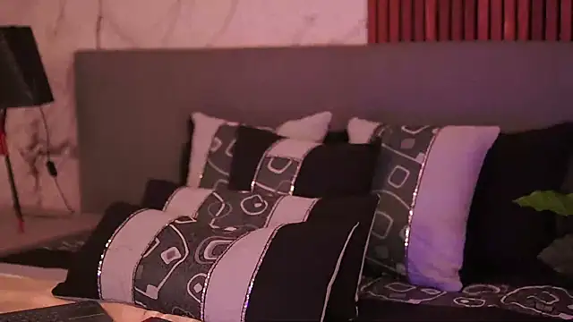 DulceLenns online show from 01/21/25, 05:51