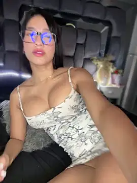 DulceLenns online show from 02/03/25, 05:46