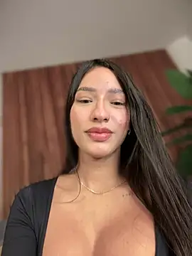 DulceLenns online show from 02/20/25, 05:40