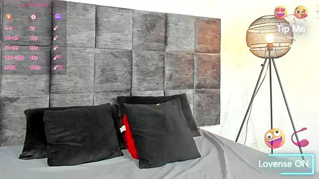 Snapshot of SusanRodriguez_ chatting on 12/17/24, 07:59 SusanRodriguez online show from 12/17/24, 07:59