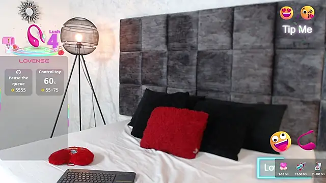 Snapshot of SusanRodriguez_ chatting on 10/07/25, 09:45 SusanRodriguez online show from 10/07/25, 09:45