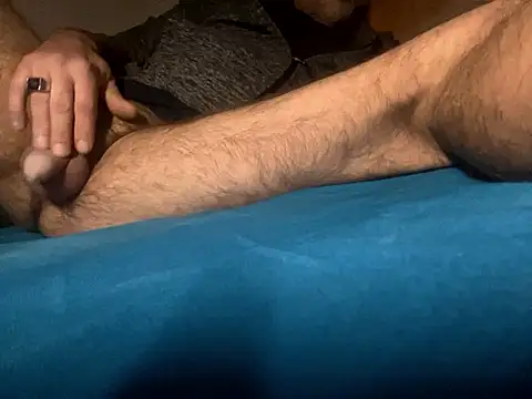 Snapshot of translove chatting on 10/22/25, 03:18 translove online show from 10/22/25, 03:18